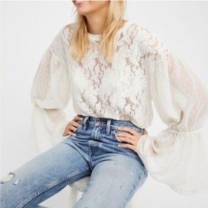 Free people “Something like Love” lace / sheer sleeve top Sz S